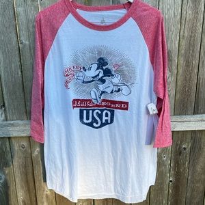 NEW Disney World Mickey Mouse Printed Graphic Half Length Sleeve Tee